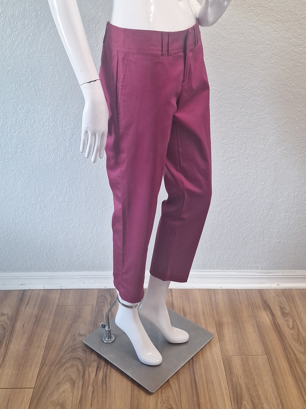 Banana Republic Ryan Fit Dark Fushia Capris - Picture 6 of 8
